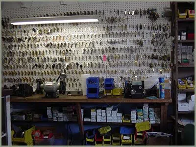 Locksmith Solution Services Colorado Springs, CO 719-992-3127 - 68-44-3